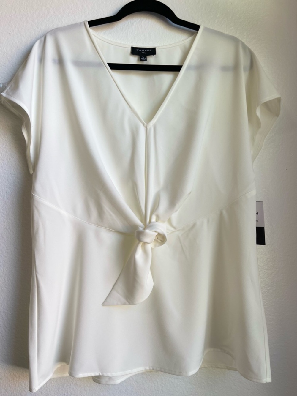 Tahari ASL White Knot-Front V-Neck Top Size L